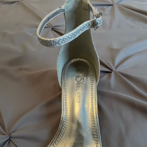 Herstyle Shoe land Silver sparkle shimmer short block ankle strap heels - Picture 5 of 11